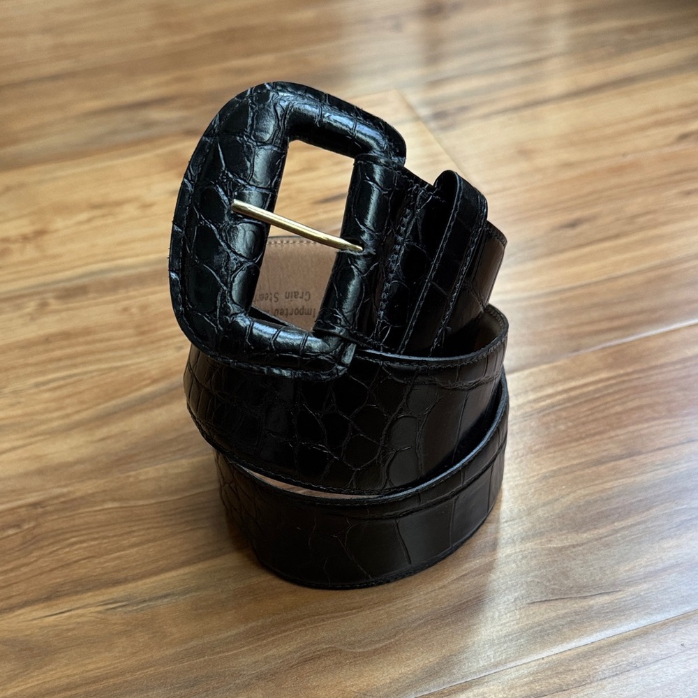 VTG • Black Leather Belt